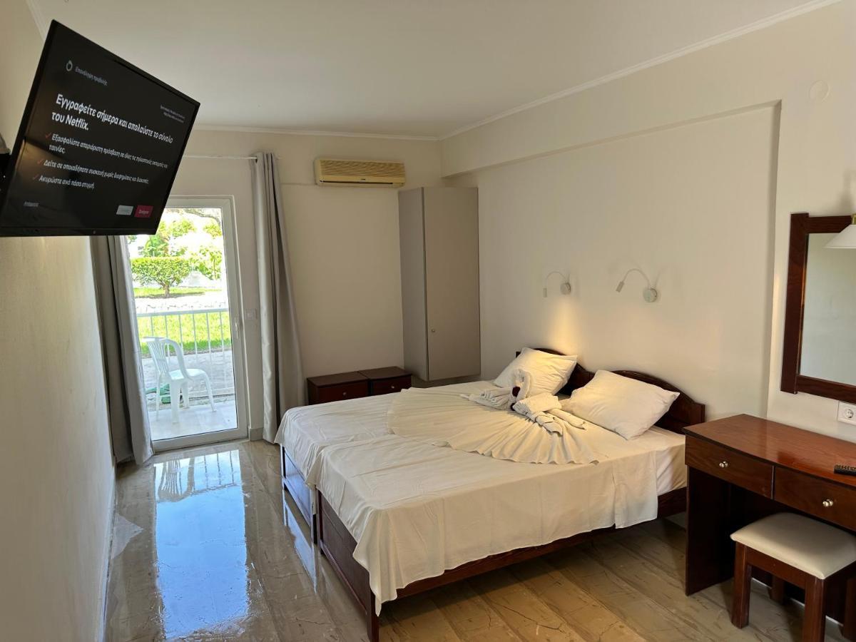 Aggelos Family Hotel Moraitika Dış mekan fotoğraf