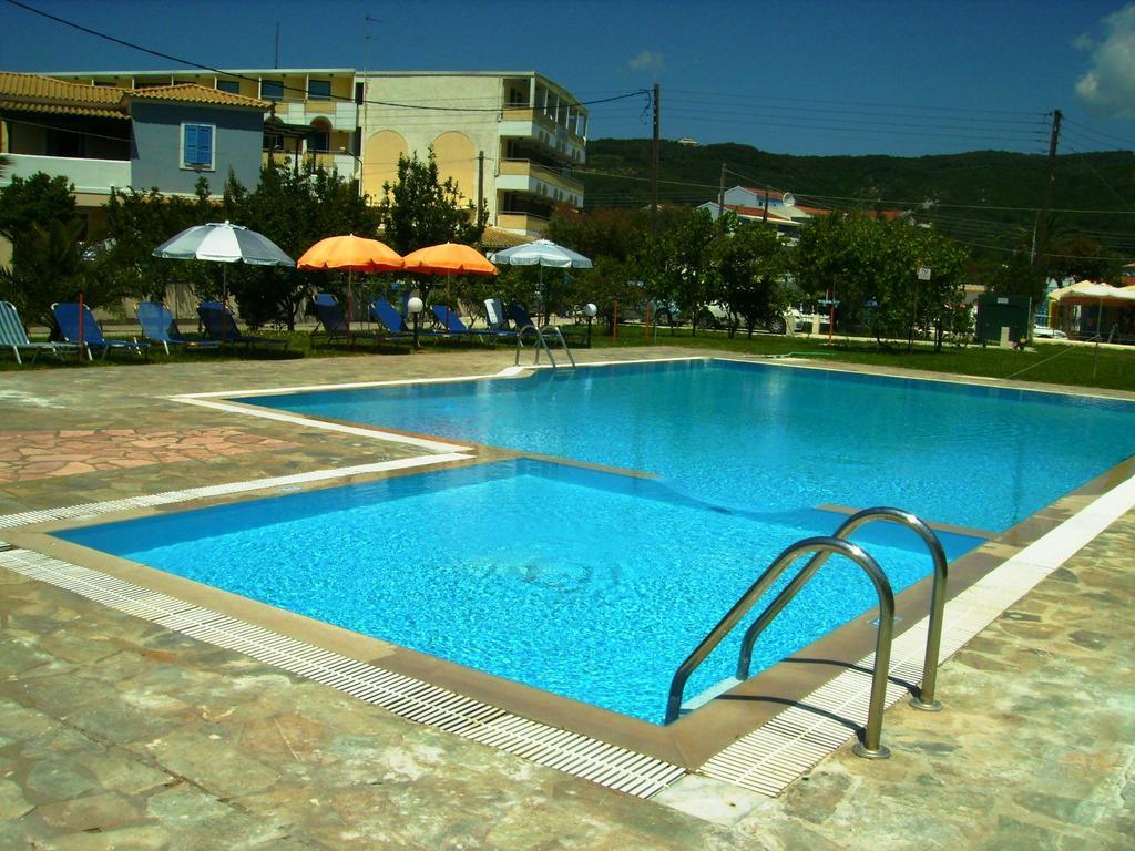 Aggelos Family Hotel Moraitika Dış mekan fotoğraf