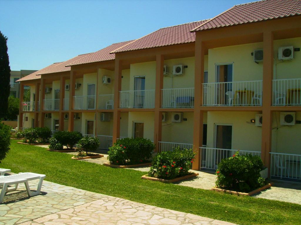 Aggelos Family Hotel Moraitika Dış mekan fotoğraf