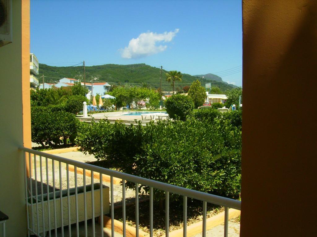 Aggelos Family Hotel Moraitika Dış mekan fotoğraf