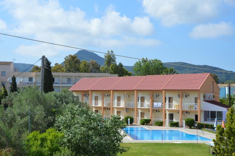 Aggelos Family Hotel Moraitika Dış mekan fotoğraf